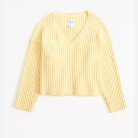 Yellow Abercrombie vneck sweater - Picture 3 of 8